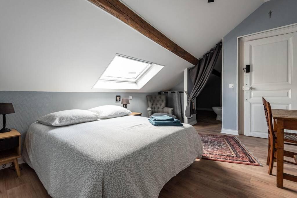 Moet Apartment Reims Bagian luar foto