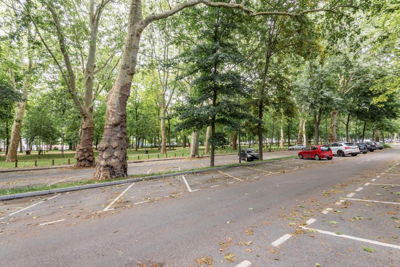 Moet Apartment Reims Bagian luar foto